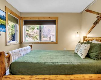 Holiday Valley Ski-In/Ski-Out Condo - Ellicottville - Bedroom