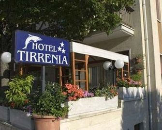 Hotel Tirrenia - Chianciano Terme - Näkymät ulkona