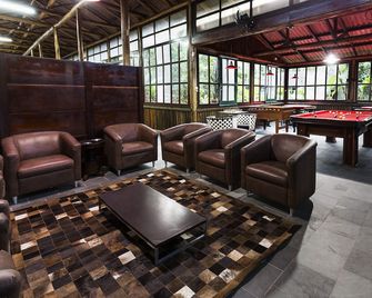 Pousada De Pesca E Lazer Camury - Joinville - Lounge