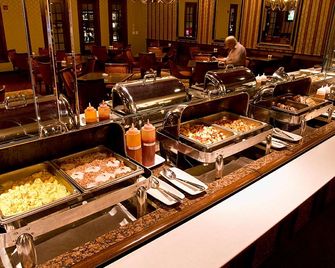 Salvatores Grand Hotel - Williamsville - Buffet