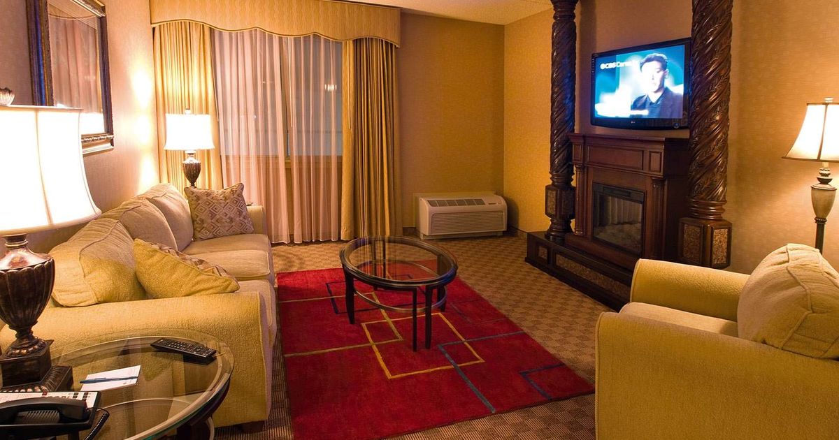 Salvatores Grand Hotel ab 143 €. Hotels in Williamsville KAYAK