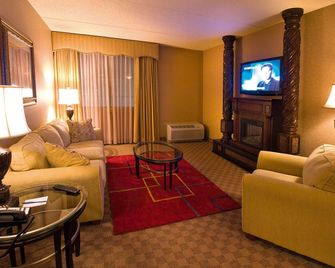 Salvatores Grand Hotel - Williamsville - Вітальня