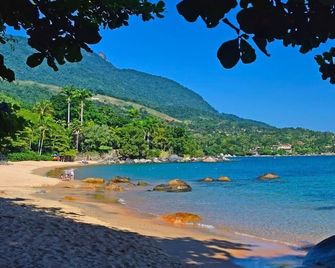 Santomar Guest House - Ilhabela - Praia