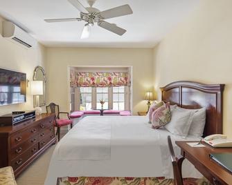 Royal Palms Hotel - Hamilton - Bedroom