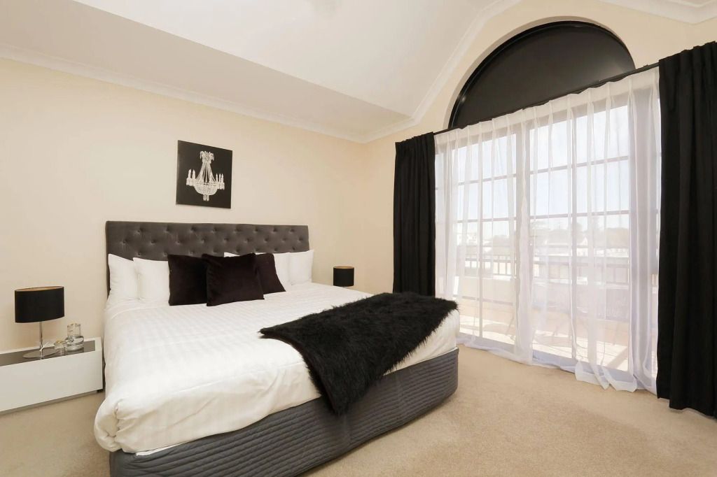 لاكس سبا أون كينسينجتون