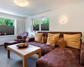 House in Hüttau near Salzburg Airport - Hüttau - Living room