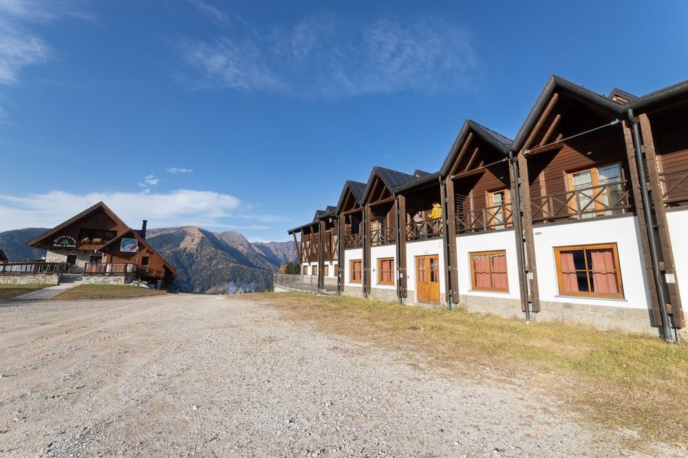 Hotel Enzo Moro - Sutrio - Building