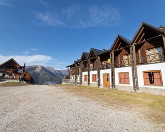 Hotel Enzo Moro - Sutrio - Gebouw