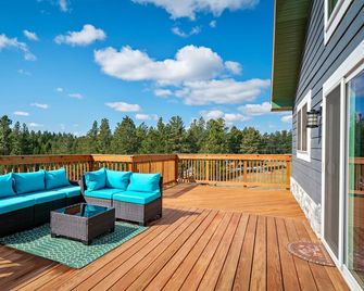 Newly-Built Modern Farmhouse in Lewistown, MT - Lewistown - Balcón