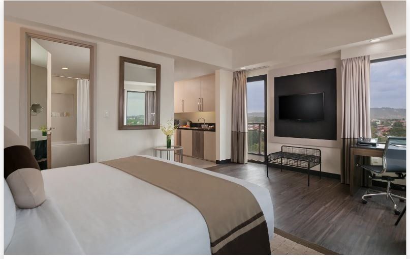 Seda Abreeza - Newly Renovated