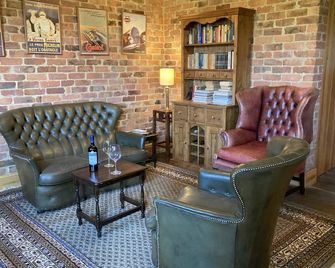 The Motor House - Ledbury - Lounge