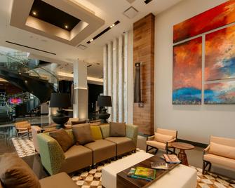 Hilton Garden Inn Puebla Angelópolis - Puebla de Zaragoza - Lounge