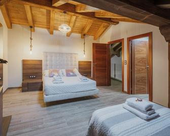 Puente Del Rey - Melgar de Fernamental - Bedroom