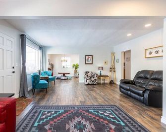 Wasatch Cottage Hot Tub Pool Table Skier - Cottonwood Heights - Sala de estar