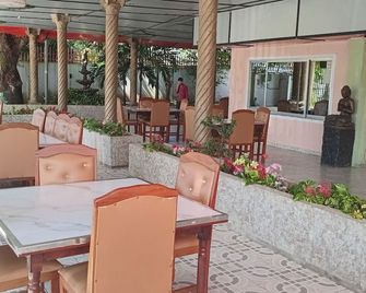 Bina's Inn Hotel - Paramaribo - Restaurante