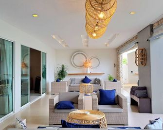 Vela Villa Cha-Am - Ban Puek Tian - Lobby