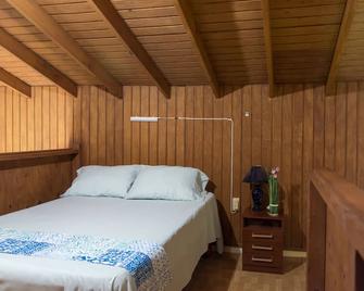 Monimo Ridge Suites - Montego Bay - Bedroom