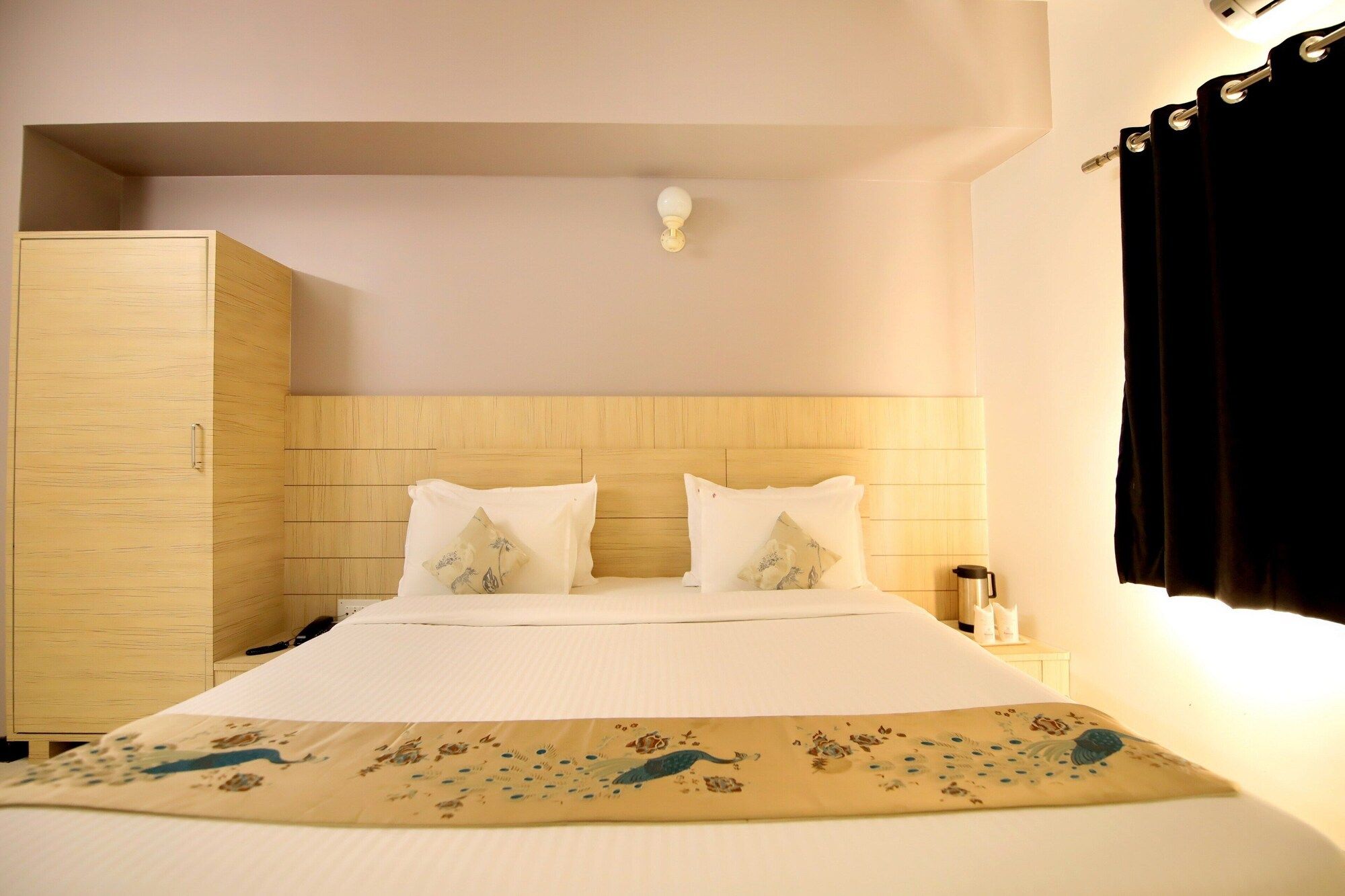 Hotel Ashish Palace - אודאיפור - חדר שינה