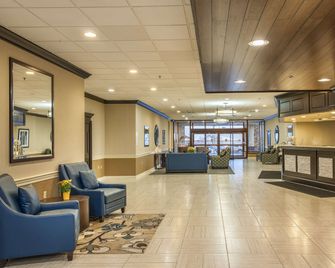 Best Western Plus Strongsville Cleveland - Strongsville - Lobby