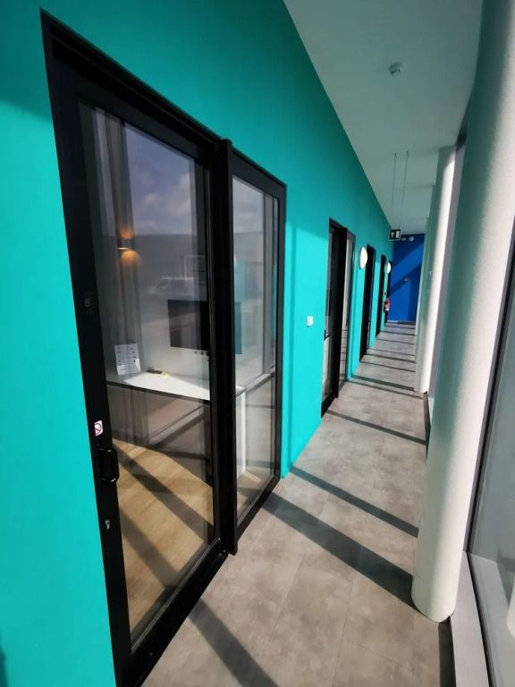 أوستيل تو بي زافينتيم