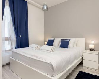 Wilanów Gardens with Balcony - Warszawa - Sovrum