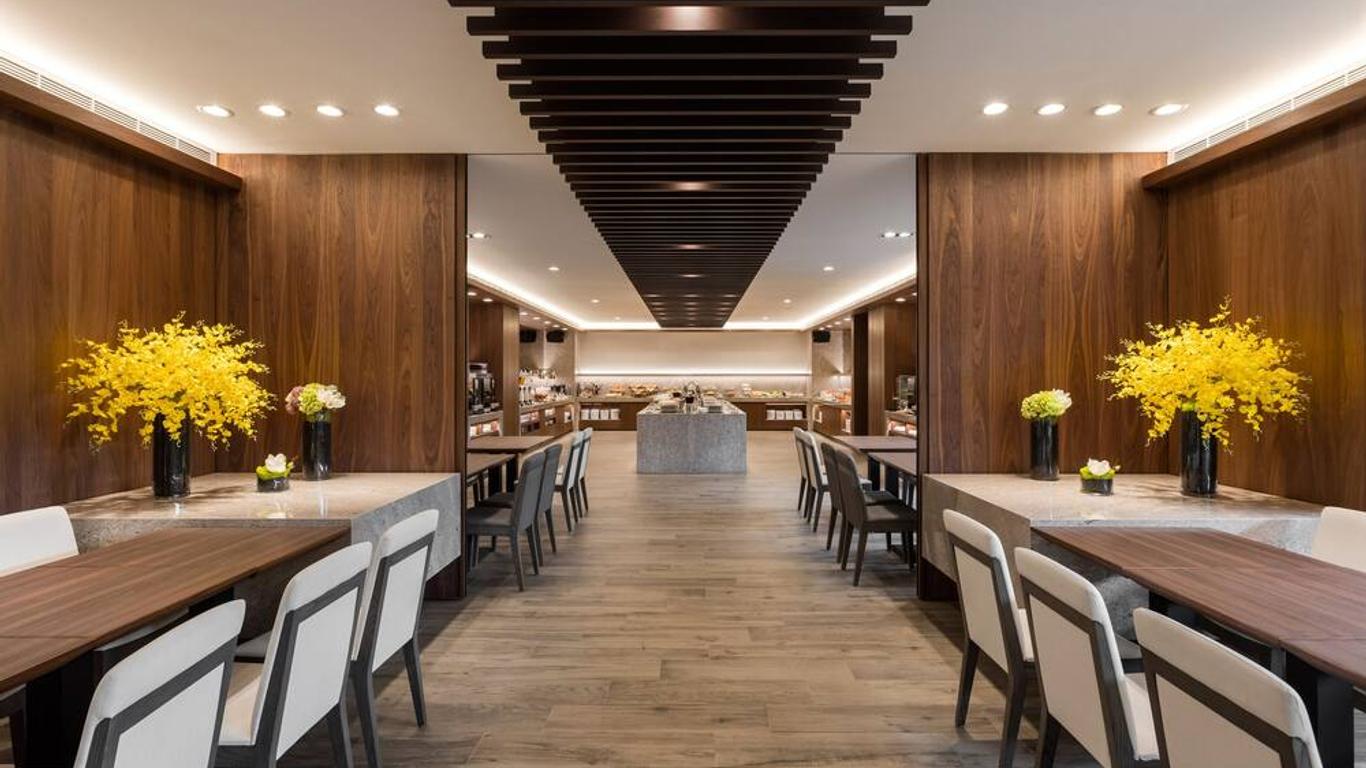 Lakeshore Hotel Yilan