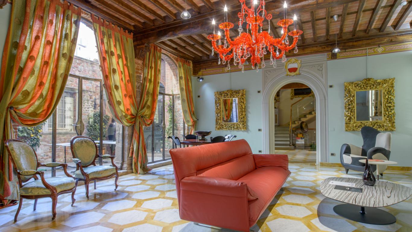 15 Santori Luxury Home