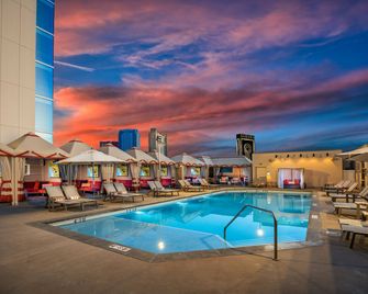 SAHARA Las Vegas - Las Vegas - Pool