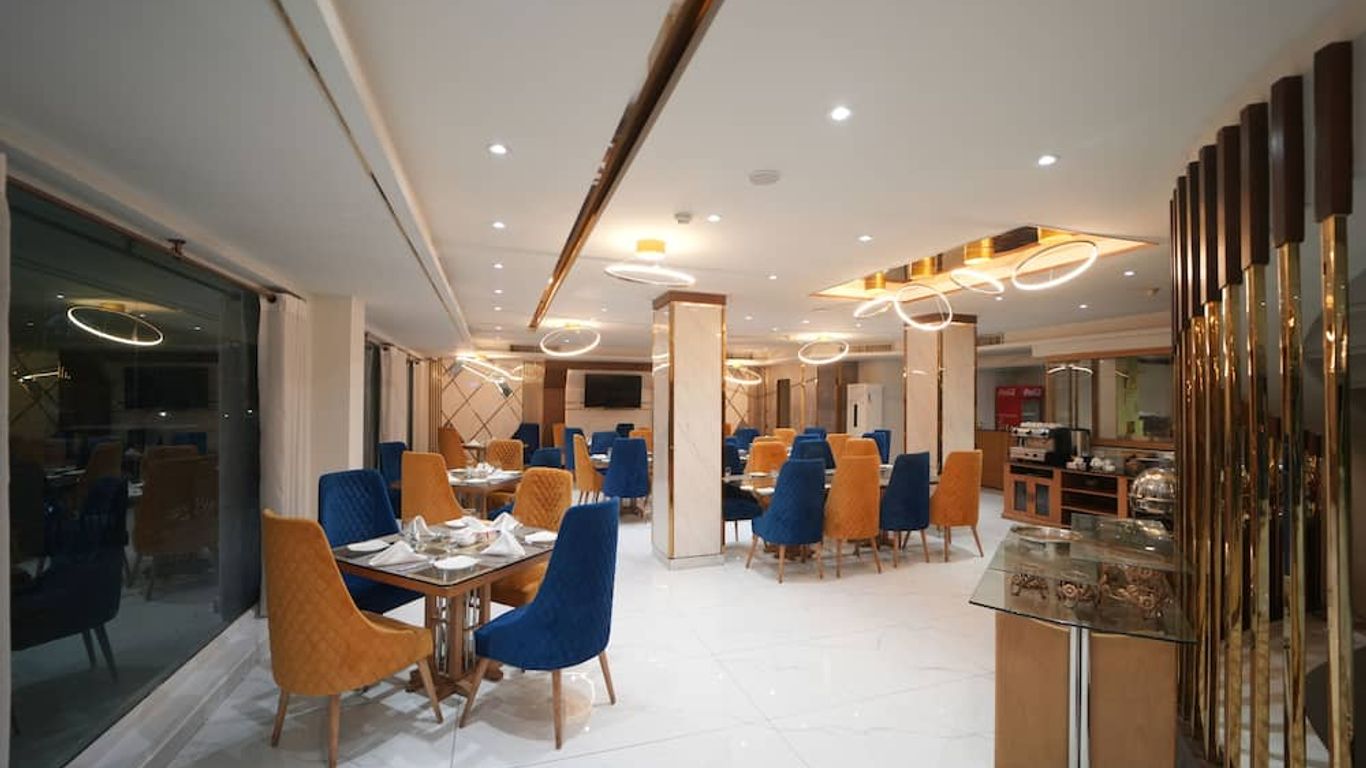 Envoy Continental Hotel, Blue Area, Islamabad