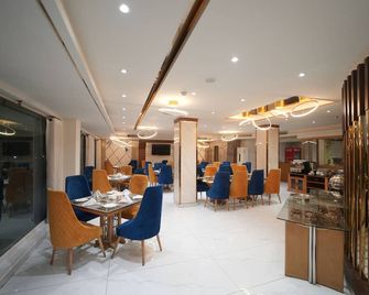 Envoy Continental Hotel, Blue Area, Islamabad - Islamabad - Restaurante