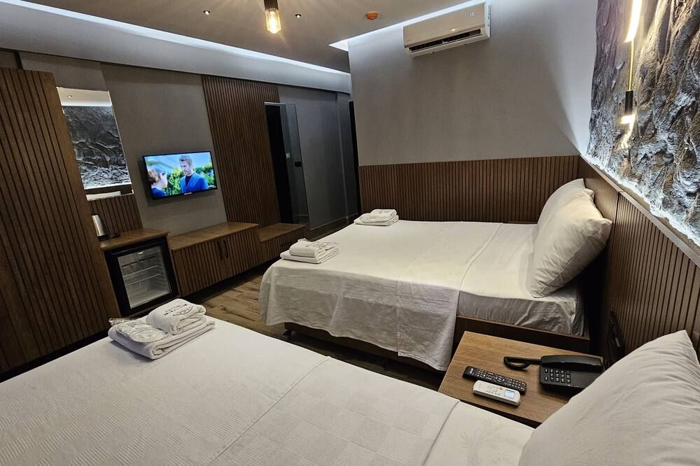 Rever Hotel