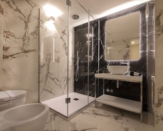 Asisium Boutique Hotel - Assisi - Bathroom