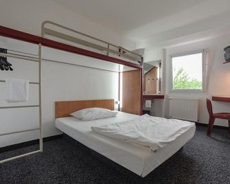 bon marché hôtel Bochum - בוכום - חדר שינה
