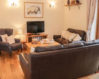 Ryelands Cottage - Much Wenlock - Living room