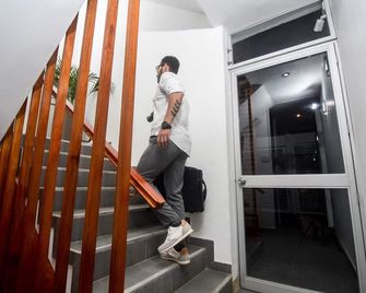 Apartment Rent piura - Piura - Escaleras