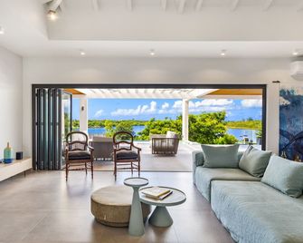 Slowlife Wellness Villa! - Sandy Ground - Huiskamer