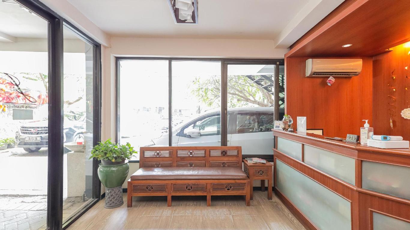 RedDoorz Near Gubeng Station Surabaya