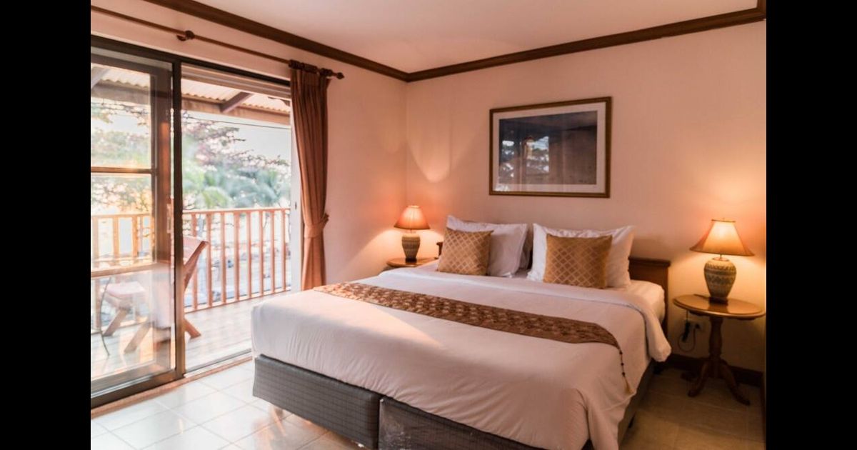 Jomtien Boathouse i Pattaya, Thailand från 249 kr Erbjudande, omdömen