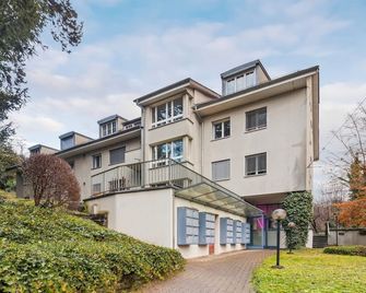 Sigma Self Check-in Hostel - Zurich - Building