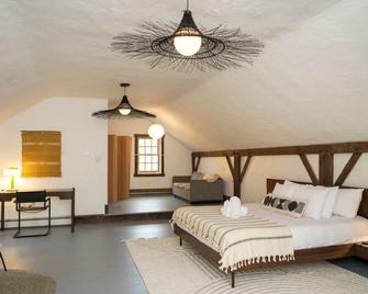 Chic Barn House with Pool - Germantown - Bedroom