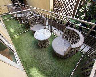 Fragrance Hotel - Balestier - Singapore - Balcony