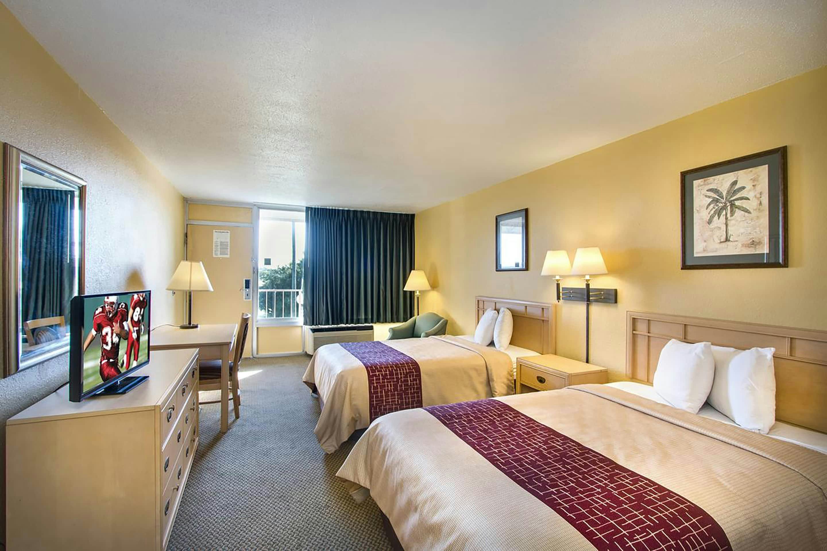 OYO Hotel Dundee By Crystal Lake - Dundee - Schlafzimmer