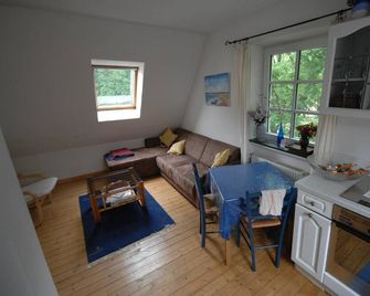 Airportgästehaus Bremen - Bremen - Wohnzimmer