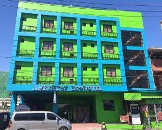 Amethyst Econotel - Santa Rosa - Edificio