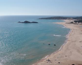 Casa A&a In Exclusive Golf Club Is Molas Two Steps From The Sea - Santa Margherita di Pula - Plage