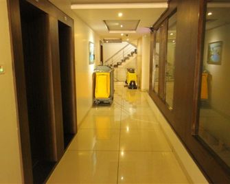 Hotel Princess - Ankleshwar - Hallway