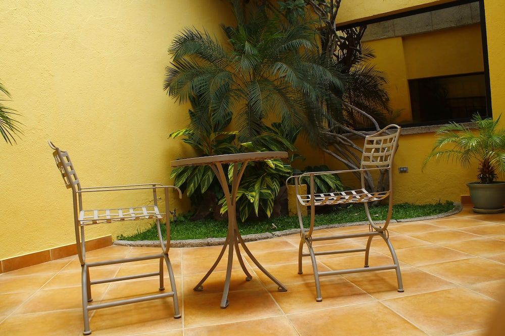 Hotel Mac Arthur - Tegucigalpa - Patio