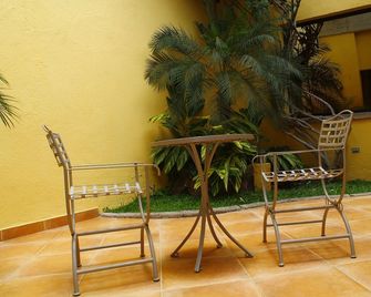 Hotel Mac Arthur - Tegucigalpa - Patio