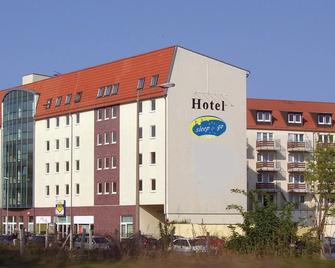 French Room (3) - sleep & go Hotel Magdeburg GmbH - Магдебург - Будівля