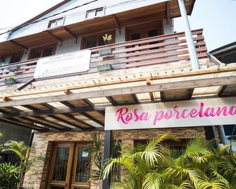 Albergaria Porcelana - São Tomé - Gebäude